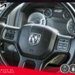2022 RAM 1500 Classic Express Crew Cab 5’7″ Box | 4X4 | LOW KM full